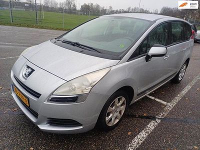 Grijs Gebruikt 2010 Peugeot 5008 MPV | € 2.650 (Eerlijke prijs)