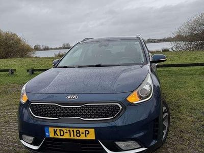 Blauw Gebruikt 2016 Kia Niro SUV | € 12.000 (Eerlijke prijs)