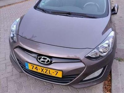 Bruin Gebruikt 2012 Hyundai i30 Edition Stationwagen | € 3.950 (Iets duurder)