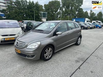 Mercedes B200