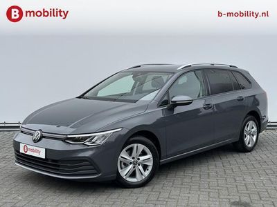 tweedehands VW Golf VIII Variant 1.0 eTSI 110PK Life DSG Automaat | Trekhaak | Active Cruise Control ACC | DAB | PDC Voor/ Achter | Apple Carplay / Android Auto navigatie | Bluetooth Telefoon | Climate Control | Achteruitrijcamera | Lane Assist