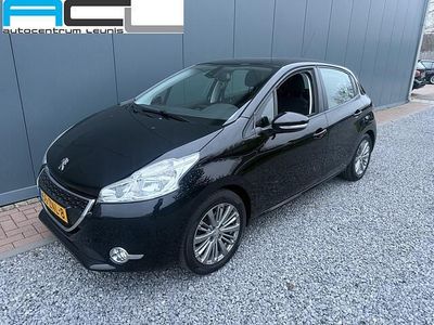 Hatchback Occasion 2013 Peugeot 208 Envy Hatchback | € 5.900 (Eerlijke prijs)