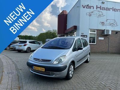 tweedehands Citroën Xsara Picasso 2.0i-16V Différence