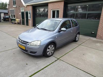Grijs Gebruikt 2006 Opel Corsa Hatchback | € 1.750 (Eerlijke prijs)