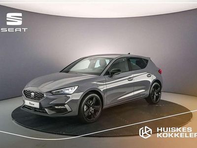Nieuw Seat Leon Business 204 PK (150 kW) 2025 Grijs Hatchback