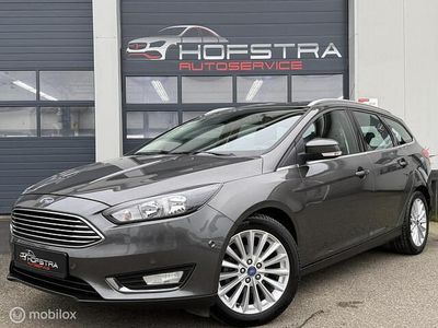 Grijs Gebruikt 2015 Ford Focus Titanium Stationwagen | € 8.445 (Eerlijke prijs)