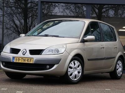 Beige Gebruikt 2006 Renault Scénic II Business MPV | € 2.945 (Iets duurder)