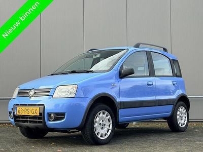 Blauw Gebruikt 2004 Fiat Panda 4x4 Hatchback | € 5.750