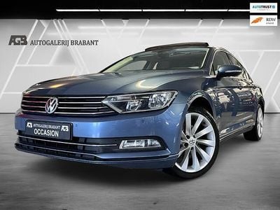 Blauw Occasion 2015 VW Passat Edition Sedan | € 13.999 (Duur)