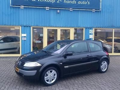 Hatchback Occasion 2003 Renault Mégane II Privilege Hatchback | € 1.250 (Eerlijke prijs)