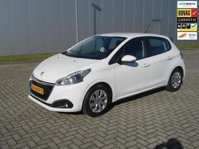 Wit Gebruikt 2019 Peugeot 208 Active Hatchback | € 8.750 (Eerlijke prijs)