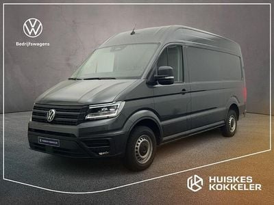 Grijs (metallic) Occasion 2024 VW Crafter Exclusive Van | € 42.485 (Goede deal)
