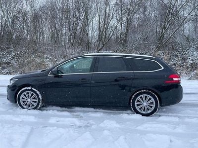 Zwart Occasion 2019 Peugeot 308 SW Premium Stationwagen | € 6.950 (Super prijs)