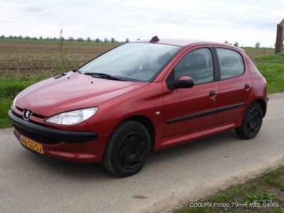 tweedehands Peugeot 206 1.4 XT