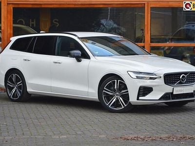 Wit Occasion 2022 Volvo V60 Plus Stationwagen | € 31.450 (Goede deal)