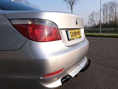 BMW 523