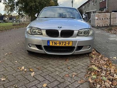 Grijs Gebruikt 2007 BMW 130 Hatchback | € 8.750 (Iets duurder)