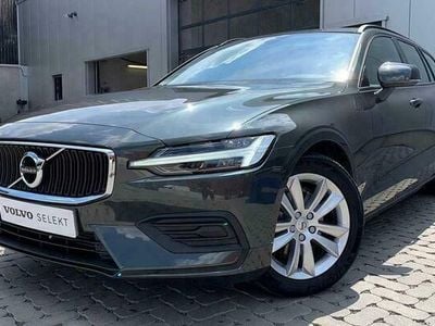 Grijs Gebruikt 2018 Volvo V60 Momentum Stationwagen | € 35.899 (Duur)