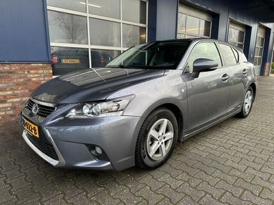 Lexus CT200h
