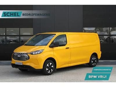 Geel Nieuw 2025 Ford E-Transit Trend Van | € 36.950 (Duur)