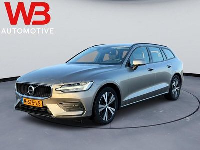 Goud (metallic) Occasion 2021 Volvo V60 Momentum Stationwagen | € 20.999 (Eerlijke prijs)
