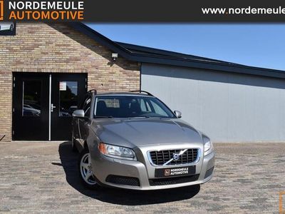 Grijs Gebruikt 2009 Volvo V70 Momentum Stationwagen | € 6.450 (Eerlijke prijs)