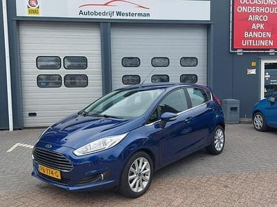 Occasion Ford Fiesta Titanium 101 PK (74 kW) 2017 Blauw Hatchback