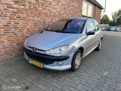 tweedehands Peugeot 206 1.6-16V XS