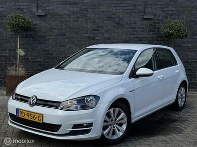 tweedehands VW Golf VII 1.0 TSI Comfortline Business -NAVI-CRUISE- *DEALER ONDERHOUDEN*