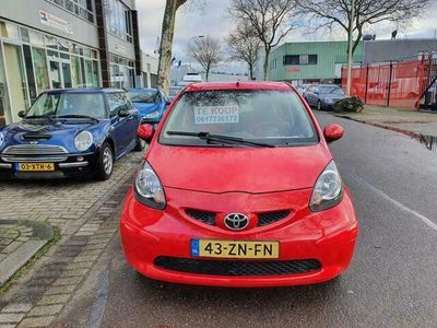 tweedehands Toyota Aygo 1.0-12V +