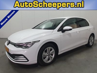 Occasion VW Golf VIII Business 112 PK (82 kW) 2021 Wit Hatchback