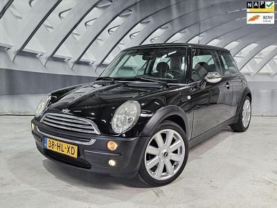 Zwart Gebruikt 2001 Mini ONE Salt Hatchback | € 1.499 (Eerlijke prijs)