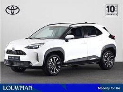 Pearl white parelmoer (licht wit parelmoer) Nieuw 2025 Toyota Yaris SUV | € 36.884 (Eerlijke prijs)