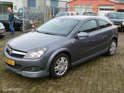 tweedehands Opel Astra GTC 1.7 CDTi Executive NIEUWE APK nette auto