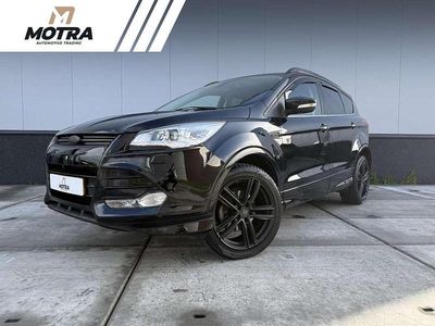 Zwart Gebruikt 2015 Ford Kuga Titanium SUV | € 11.345 (Eerlijke prijs)