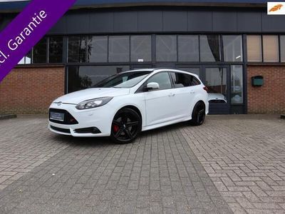 tweedehands Ford Focus Wagon 2.0 EcoBoost ST-2, Xenon, 250PK