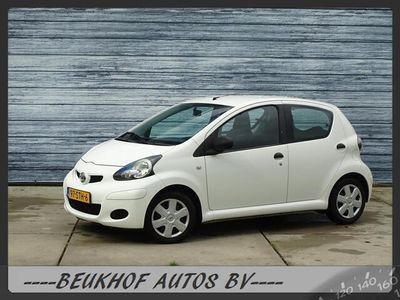 tweedehands Toyota Aygo 1.0-12V Now 5dr Airco Rijdt Goed Airco Koud