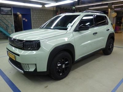 Groen Nieuw 2025 Fiat Grande Panda Icon Hatchback | € 24.740 (Goede deal)