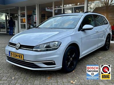 Wit Occasion 2017 VW Golf VII Comfortline Stationwagen | € 11.900 (Eerlijke prijs)
