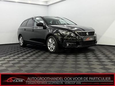 Zwart (metallic) Occasion 2019 Peugeot 308 SW Stationwagen | € 8.950 (Super prijs)