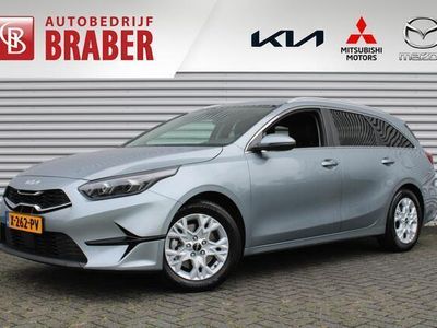 Grijs, metallic lak Occasion 2024 Kia Ceed Sportswagon Stationwagen | € 28.250 (Duur)