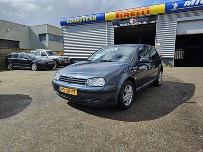 tweedehands VW Golf IV 1.4-16V Trendline Goed rijdende en sportieve auto, Nieuwe apk bij aflevering.