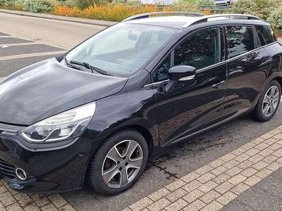 Zwart Gebruikt 2015 Renault Clio GrandTour Stationwagen | € 4.799 (Eerlijke prijs)