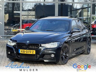 Zwart Occasion 2016 BMW 330 Sedan | € 11.399