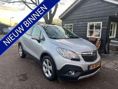 Grijs (metallic) Gebruikt 2012 Opel Mokka Cosmo SUV | € 9.400 (Eerlijke prijs)