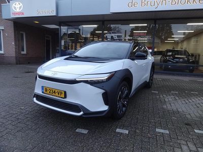 Wit Gebruikt 2022 Toyota bZ4X Premium SUV | € 39.900 (Iets duurder)