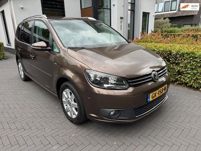 Bruin Occasion 2014 VW Touran Highline MPV | € 11.950 (Duur)