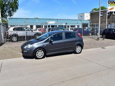 Grijs Gebruikt 2015 Fiat Punto Evo Pop Hatchback | € 3.950 (Goede deal)