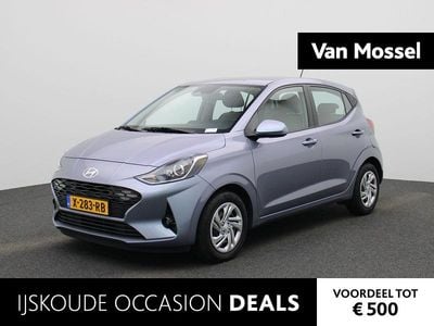 Blauw Occasion 2024 Hyundai i10 Premium Hatchback | € 16.740 (Eerlijke prijs)