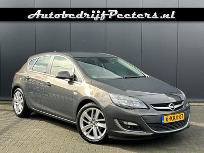 tweedehands Opel Astra 1.4 Turbo Sport Navigatie Cruise Sportvelgen